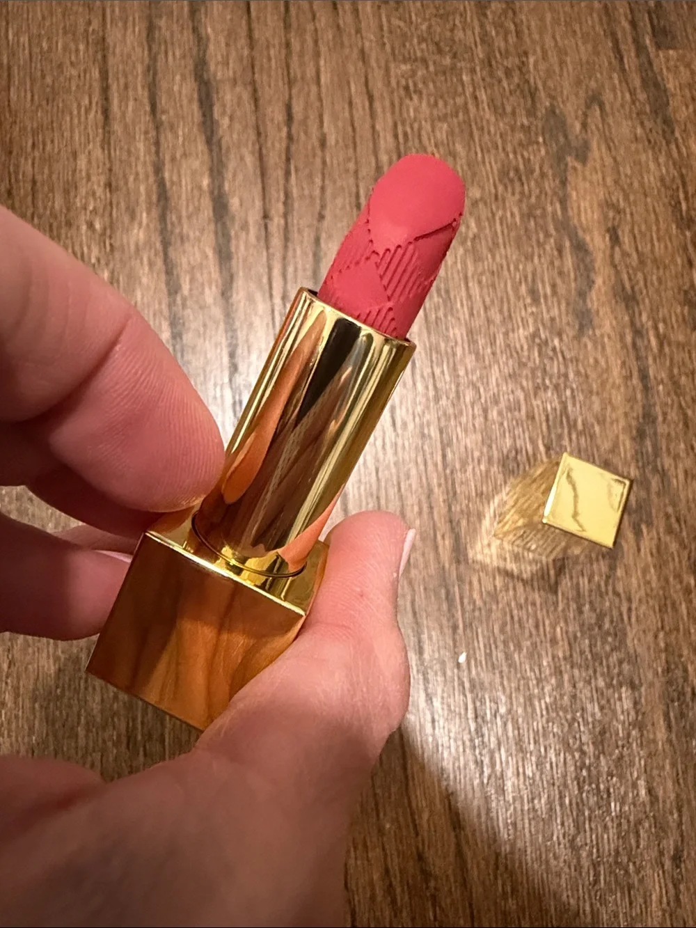 Burberry kisses matte lipstick -93 Matte Russet
